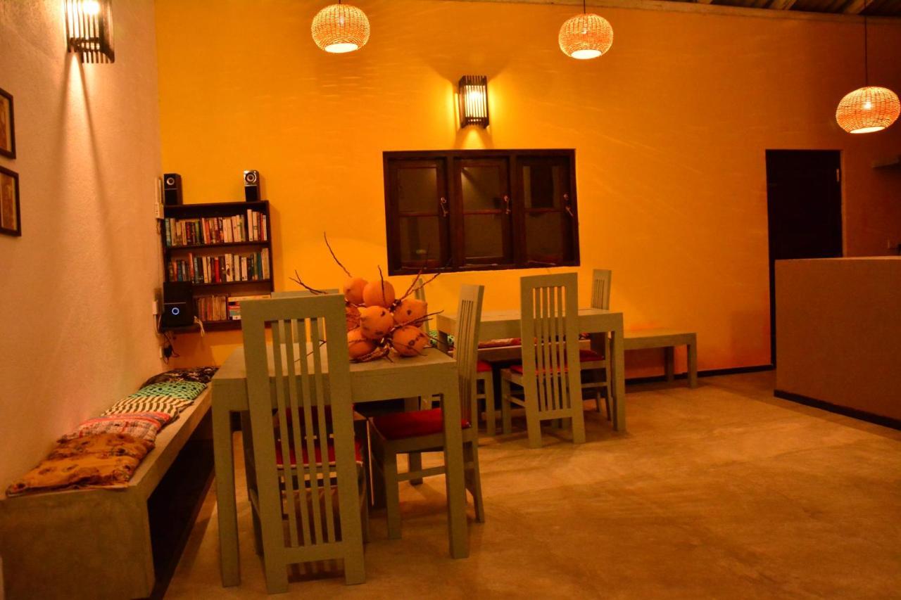 View Guesthouse & Bistro At Goyambokka Tangalle Εξωτερικό φωτογραφία